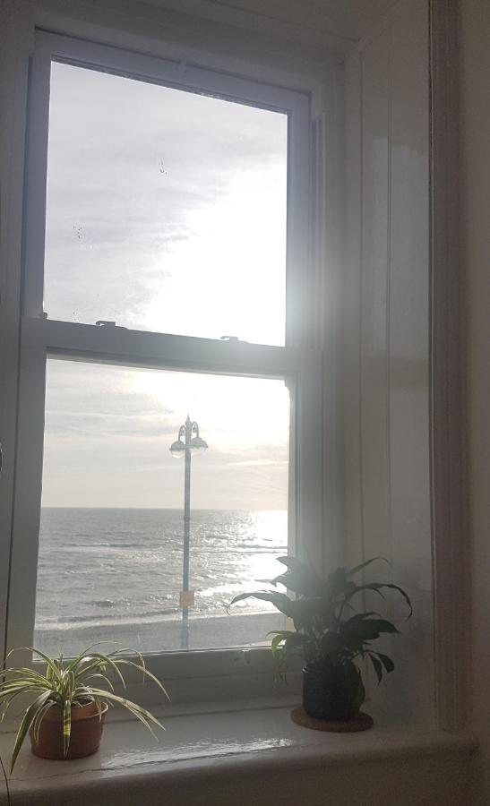 Apartamento Lovely Seafront 2 Bed Flat In Aberystwyth Exterior foto