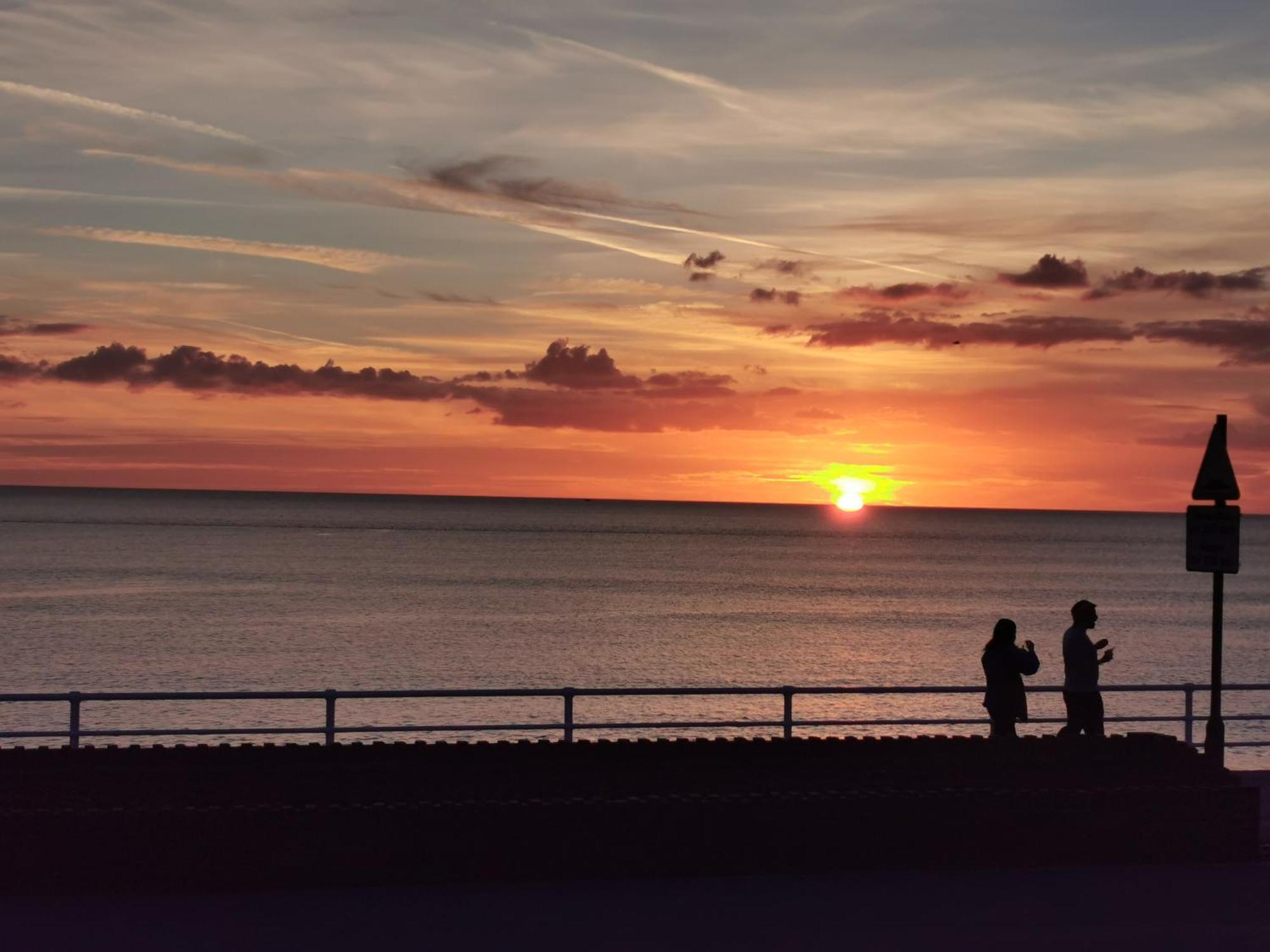 Apartamento Lovely Seafront 2 Bed Flat In Aberystwyth Exterior foto